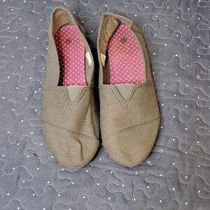 Gray slip on shoes size 10